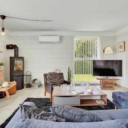 Stunning In With Wifi * Оттеруп